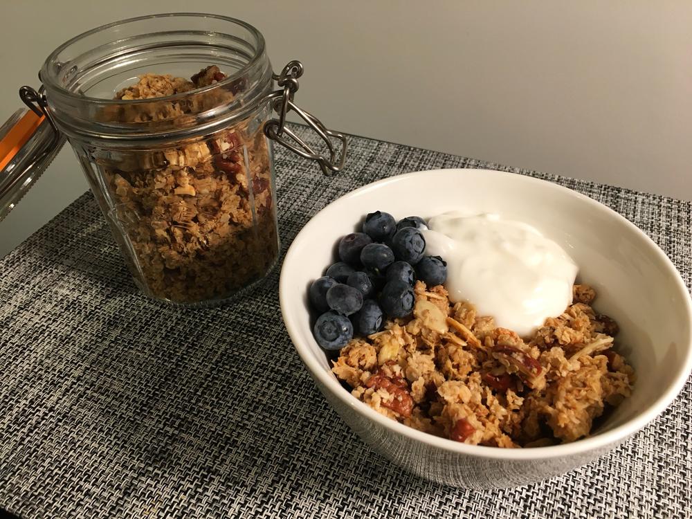 maple pecan granola