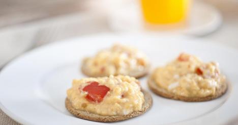 sweet chilli scrambled eggs