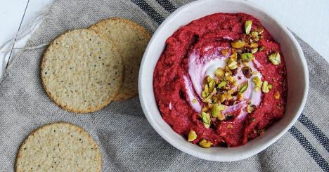 Beetroot hummus