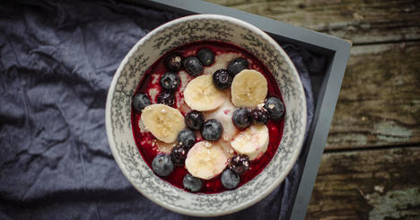 Banana Porridge With Blueberry Compote