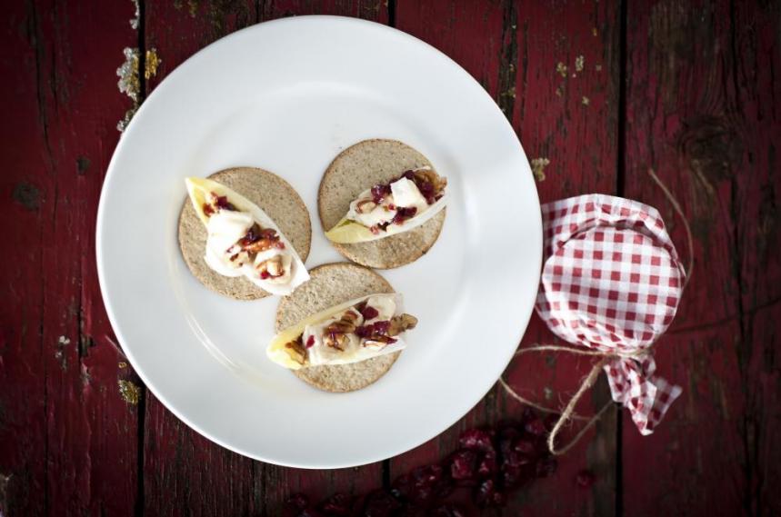 Brie Cranberry Oatcakes