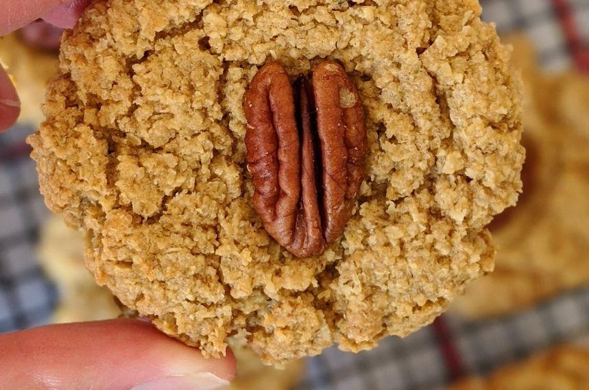 Pecan butterscotch cookies