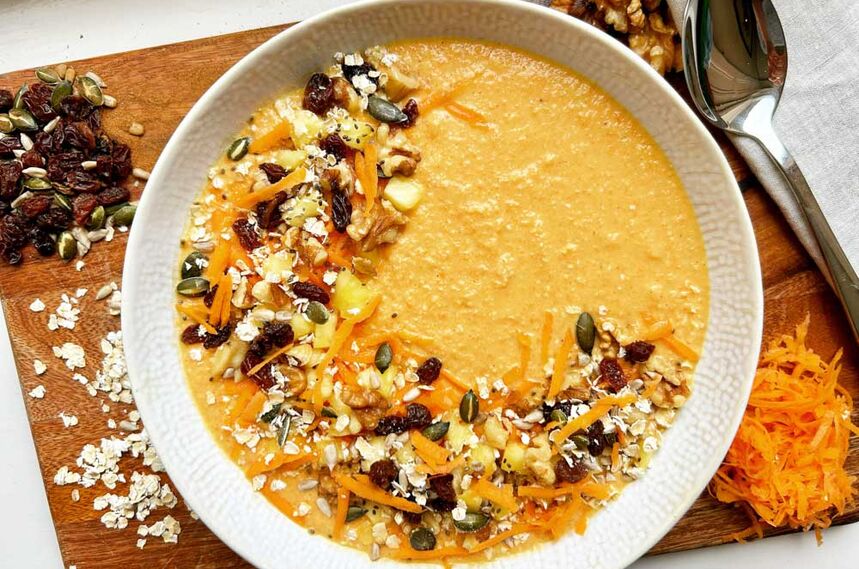 Carrot Cake Smoothie Bowl 2