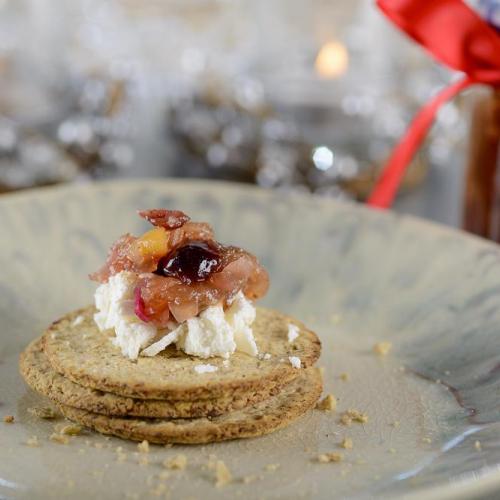 Christmas chutney with goats cheese