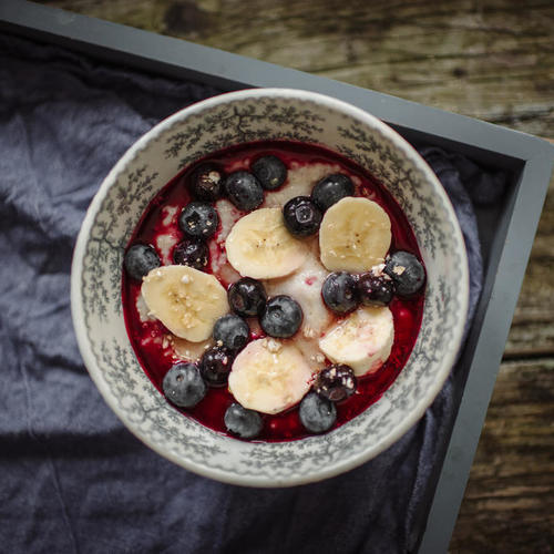 Banana Porridge With Blueberry Compote