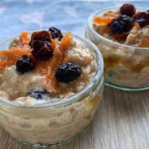 Carrot Cake Overnight Oats